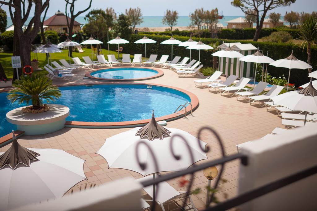 Hotel Elite Jesolo Extérieur photo